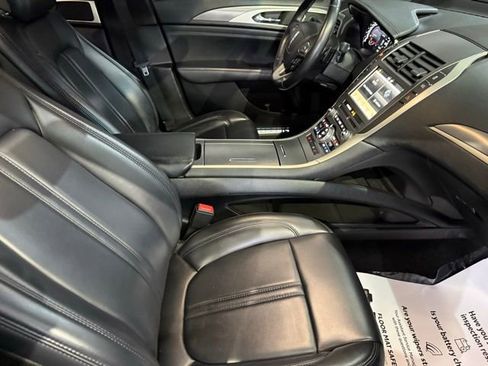 Used 2018 Lincoln MKZ Premiere image 26