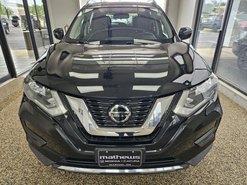 Used 2018 Nissan Rogue SV AWD/4WD image 6