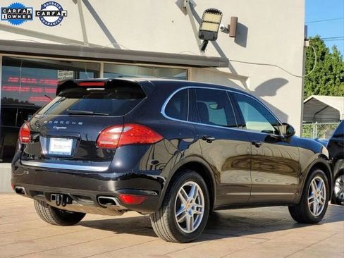 Used 2012 Porsche Cayenne AWD/4WD image 4