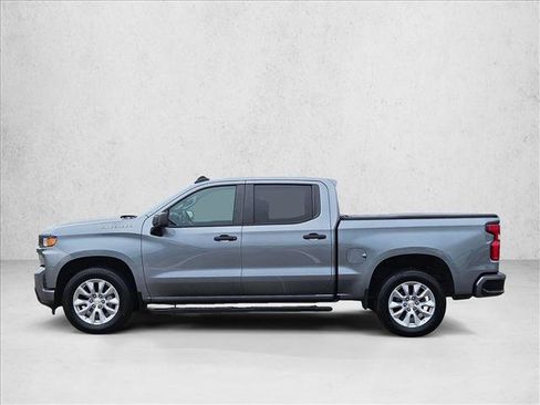 Used 2020 Chevrolet Silverado 1500 Custom w/ Custom Convenience Package RWD image 9