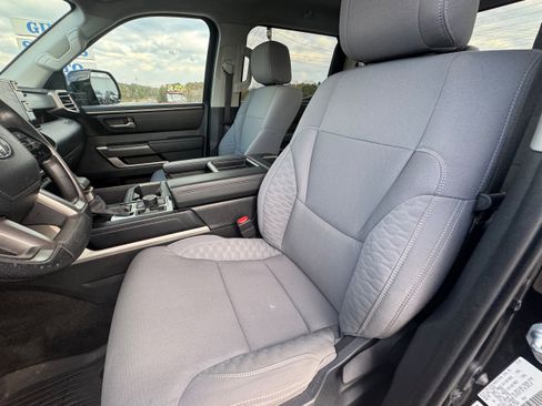 Used 2024 Toyota Tundra SR5 w/ SR5 Convenience Package AWD/4WD image 11