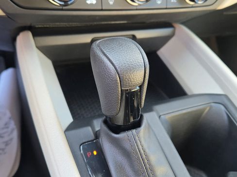 Used 2024 Honda Accord LX image 17