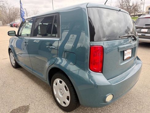 Used 2009 Scion xB FWD image 11