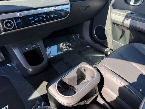 Used 2024 Hyundai Ioniq 5 Limited image 13