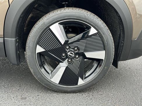 New 2026 Nissan Kicks SR w/ Cold Weather Package image 9