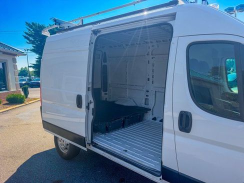 Used 2021 RAM ProMaster 1500 w/ Convenience Group FWD image 8