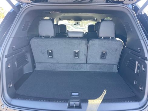 New 2026 Chevrolet Traverse High Country image 14