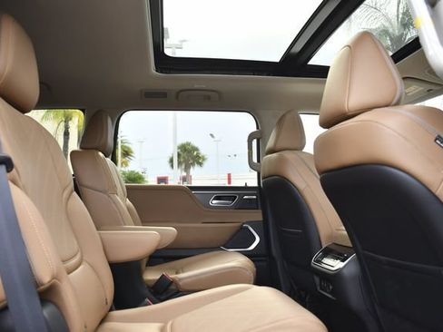 New 2027 INFINITI QX80 Luxe w/ Cargo Package AWD/4WD image 28