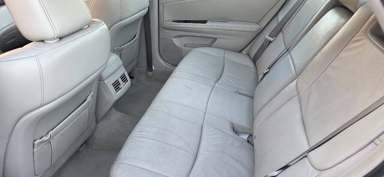 Used 2011 Toyota Avalon FWD image 8
