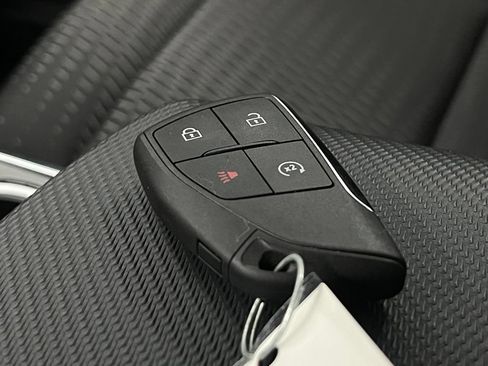 Used 2025 Chevrolet Equinox LT FWD image 27