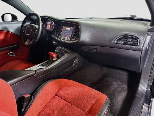 Used 2016 Dodge Challenger R/T Scat Pack w/ Leather Interior Group RWD image 27