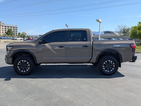 Used 2021 Nissan Titan PRO-4X w/ Pro-4x Convenience Package AWD/4WD image 2