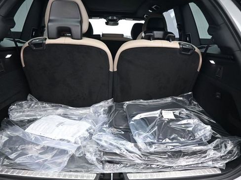 New 2026 Volvo XC90 B6 Ultra w/ Protection Package image 32