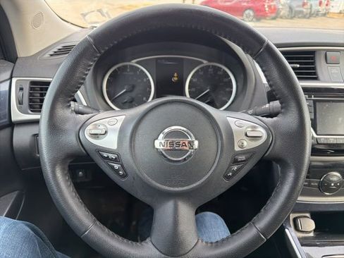 Used 2018 Nissan Sentra SR w/ SR Midnight Edition Package FWD image 18