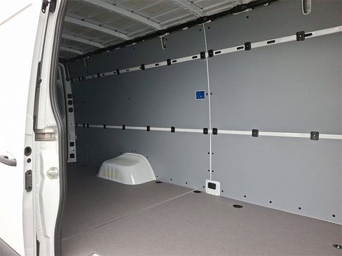 New 2025 Mercedes-Benz Sprinter 4500 image 6