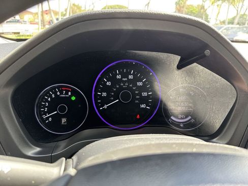 Used 2020 Honda HR-V LX image 49