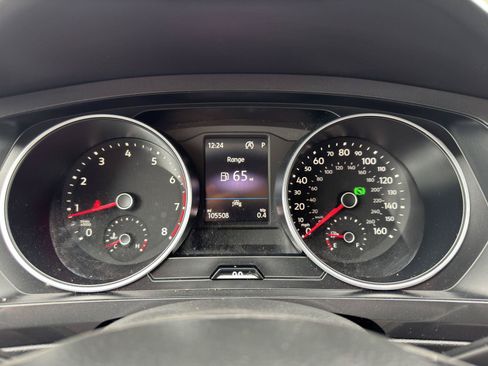 Used 2021 Volkswagen Tiguan S FWD image 21