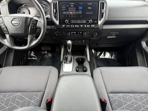 Certified 2025 Nissan Frontier SV w/ SV Convenience Package image 10