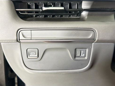 Used 2023 Cadillac Escalade ESV Luxury image 26