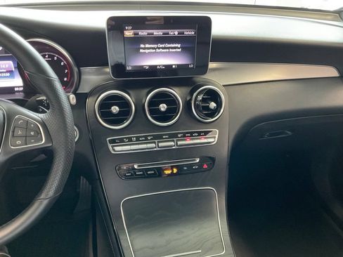 Used 2019 Mercedes-Benz GLC 300 4MATIC image 15