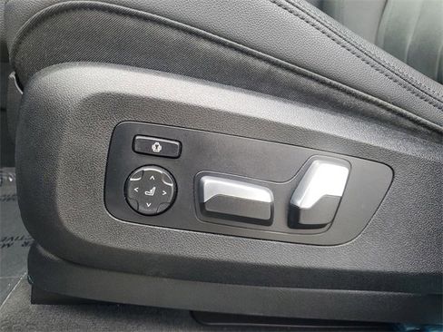Used 2020 BMW X7 xDrive40i w/ Parking Assistance Package image 20