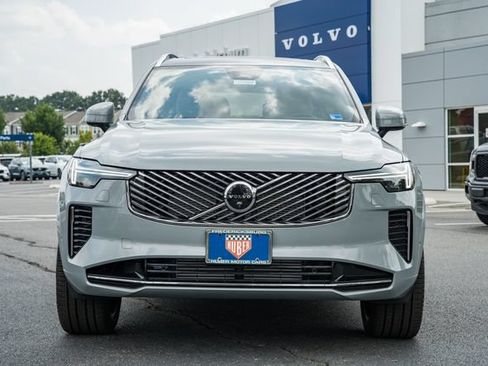 New 2026 Volvo XC90 T8 Plus w/ Protection Package Premier AWD/4WD image 2