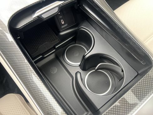 Certified 2025 Mercedes-Benz GLC 300 image 44