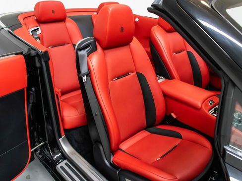 Used 2020 Rolls-Royce Dawn RWD image 52