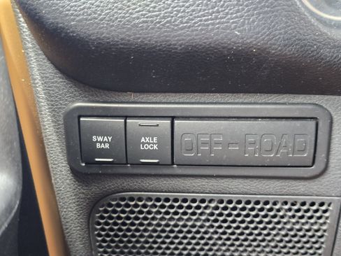 Used 2014 Jeep Wrangler Unlimited Rubicon w/ Dual Top Group AWD/4WD image 23