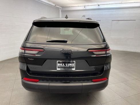 New 2025 Jeep Grand Cherokee L Limited w/ Black Appearance Package image 4