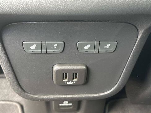 Used 2020 GMC Terrain Denali w/ Denali Premium Package FWD image 16
