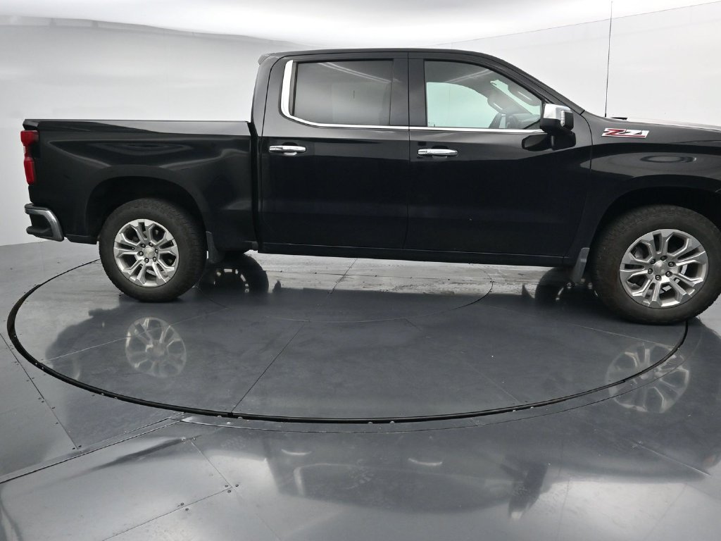 Used 2023 Chevrolet Silverado 1500 LTZ AWD/4WD image 9