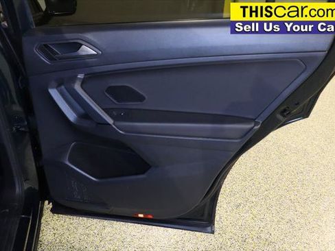 Used 2019 Volkswagen Tiguan SE FWD image 29