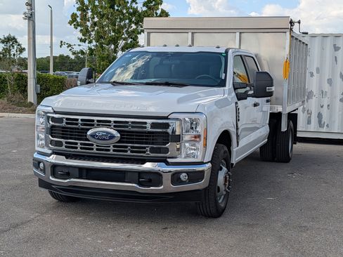 New 2026 Ford F350 XL w/ XL Chrome Package RWD image 8