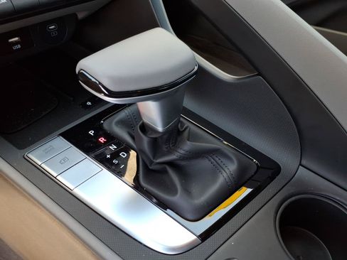 Certified 2026 Hyundai Elantra Sport FWD image 25