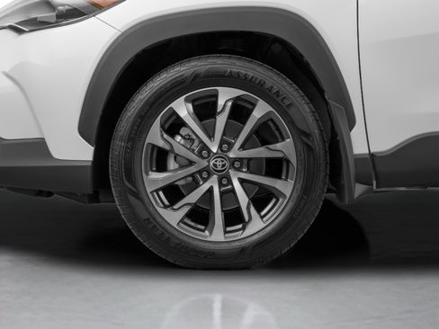 Used 2023 Toyota Corolla Cross LE w/ Moonroof Package AWD/4WD image 48