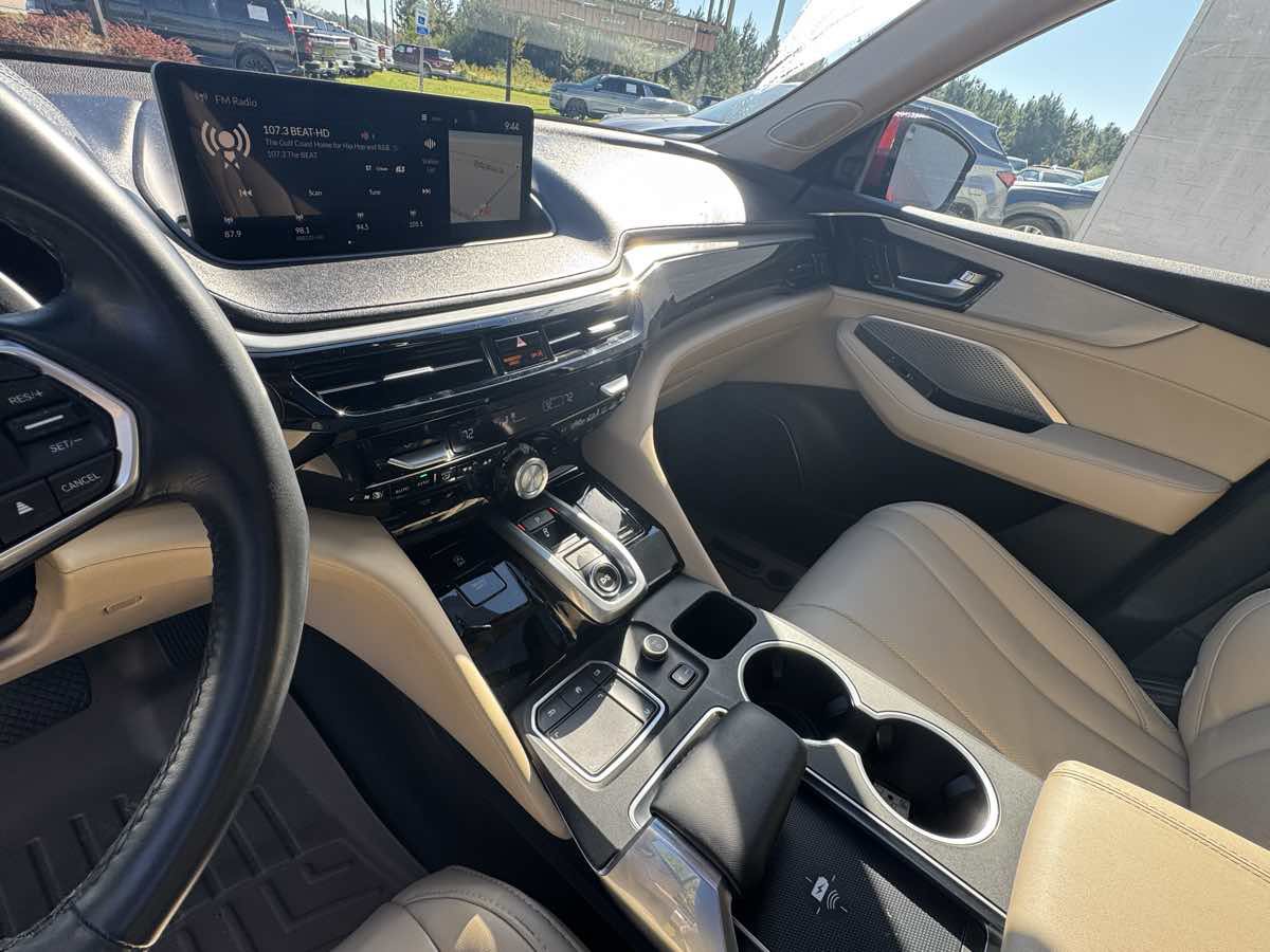 Used 2023 Acura MDX w/ Technology Package FWD image 18