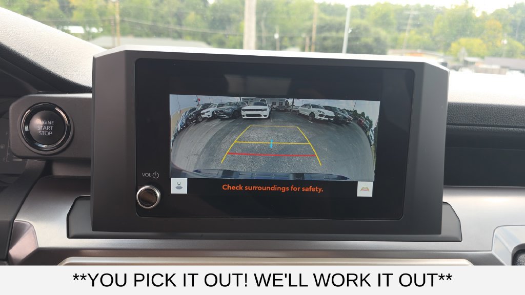 Used 2025 Toyota Tacoma SR5 AWD/4WD image 18