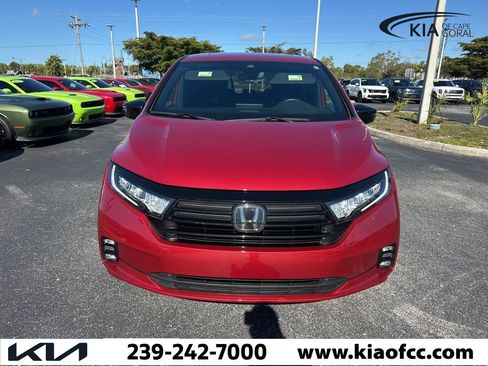 Used 2023 Honda Odyssey Sport image 6