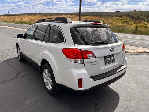 Used 2012 Subaru Outback 2.5i Premium AWD/4WD image 4