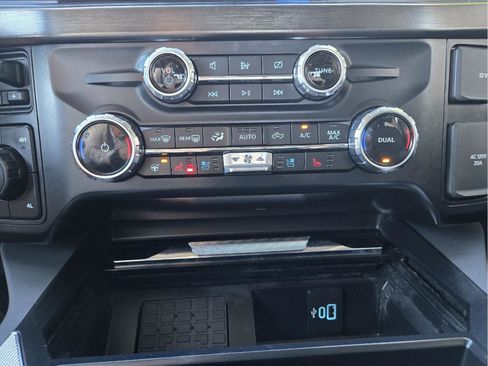 Used 2024 Ford F250 Lariat w/ Tremor Off-Road Package image 37