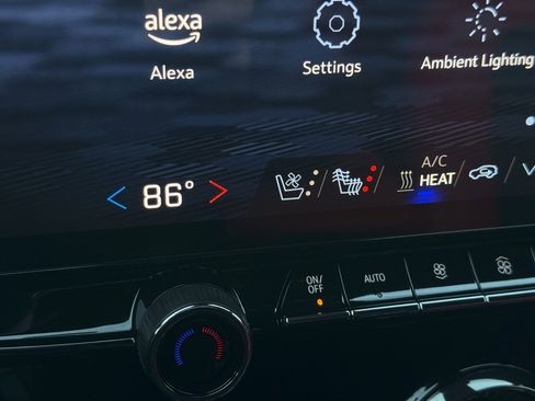 Used 2024 Chevrolet Blazer EV RS image 31