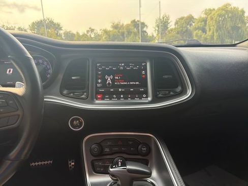 Used 2020 Dodge Challenger R/T Scat Pack RWD image 22