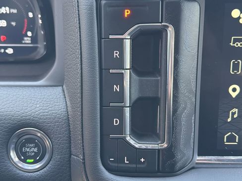 Used 2024 GMC Yukon Denali w/ Max Trailering Package image 35