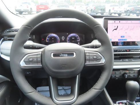 Used 2026 Jeep Compass Limited w/ Sun, Sound & Navigation Group AWD/4WD image 34