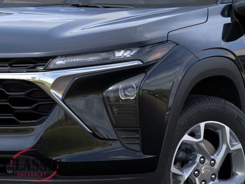 New 2026 Chevrolet Trax LS FWD image 12