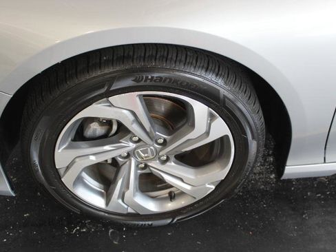 Used 2019 Honda Accord EX-L image 9
