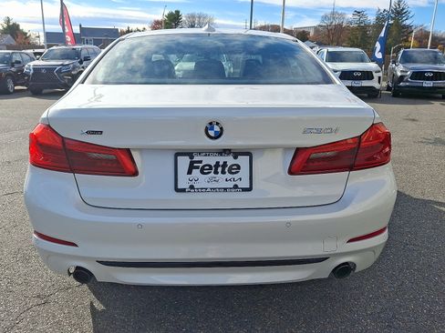 Used 2019 BMW 530i xDrive w/ Convenience Package image 5