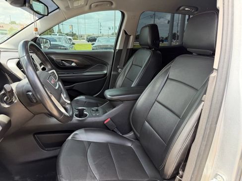 Used 2022 GMC Terrain SLT FWD image 4