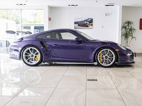 Used 2016 Porsche 911 GT3 RS image 11